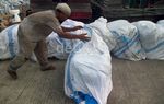 Kapal pembawa Pakaian Bekas asal Malaysia Diamankan
