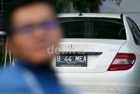 Kini, banyak pemilik kendaraan yang memodifikasi pelat nomornya, untuk dipercantik.