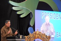 Dalam pidatonya, Presiden SBY menegaskan bahwa MDGs bukanlah instrumen internasional yang sempurna untuk pembangunan ataupun sebuah perjanjian internasional karena sifatnya tidak mengikat. Setpres.