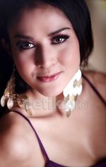Pose Sensual Cynthiara Alona
