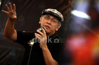 Tak lama lagi, Iwan Fals akan mengobati rasa rindu penggemarnya.