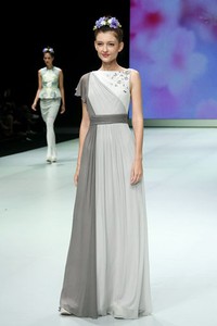 Jakarta, Indonesia - 17 Februari 2013. Votum by Sebastian Gunawan Spring Blossom. Indonesia Fashion Week 2013 at Jakarta Convention Center. Senayan. Jakarta. [Foto: Mohammad Abduh/Wolipop]