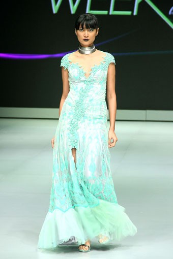 Jakarta, Indonesia - 17 Februari. Samuel Cirnansck Egypt Indonesia Fashion Week 2013 at Jakarta Convention Center. 17 Februari 2013. Senayan. Jakarta. [Foto: Mohammad Abduh/Wolipop]