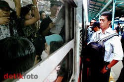 Penumpang KRL Ekonomi akan Diberikan Formulir untuk Tentukan Subsidi