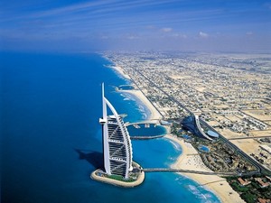 Ciuman & 7 Hal yang Tak Boleh Dilakukan di Dubai