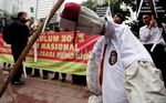 Aksi Menolak Kurikulum 2013