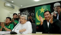 Komisaris Jenderal (Purn) Susno Duadji resmi bergabung dengan Partai Bulan Bintang (PBB).