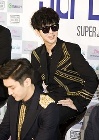 'Super Show 5' di Korea merupakan konser terakhir Yesung karena akan bergabung di wajib militer. Reuters/TenAsia/Chae Ki-won.