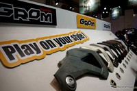 Berbagai part atau suku cadang untuk memodifikasi motor. (dok. Response).