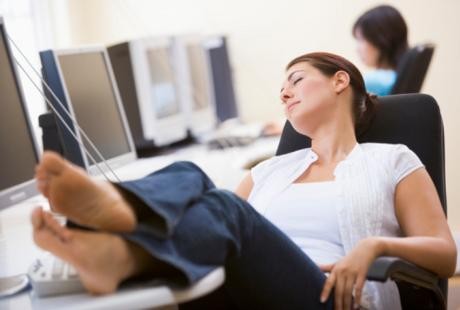 Perhatikan Postur Tubuh Ideal Ini Agar Tak Gampang Capek di Kantor