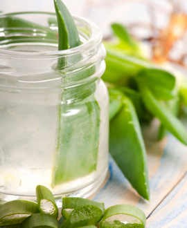 Kulit Mulus Bebas Jerawat Berkat Jus Mentimun dan Air Kelapa