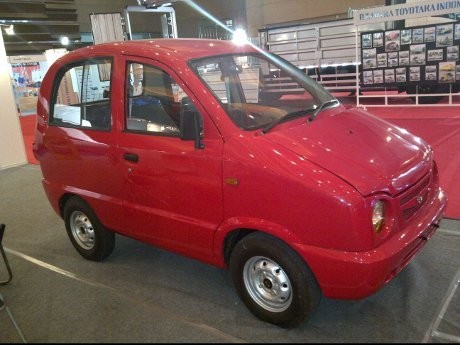 Masyarakat Antusias dengan Mobil Nasional