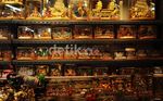Asyiknya Berbelanja di Wat Arun