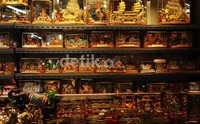 Harga souvenir ini dapat dikatakan cukup murah.