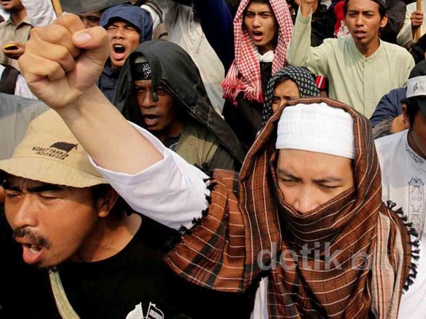 Gelombang Protes Anti-RUU Ormas