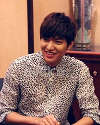 Bintang 'Boys Before Flowers' itu sangat ramah selama wawancara berlangsung.