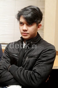 Ia tampak serius. Gus Mun/detikHOT.