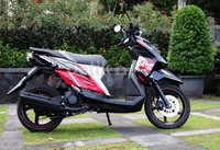 Skutik crossover X-Ride on road. Motor ini akan diluncurkan akhir Maret mendatang.