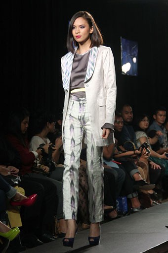 Jakarta, Indonesia - 25 Maret. IKAT Indonesia by Didiet Maulana. Plaza Indonesia Fashion Week SS 2013 at Plaza Indonesia. 25 Maret 2013. Thamrin. Jakarta. [Foto: Mohammad Abduh/Wolipop]