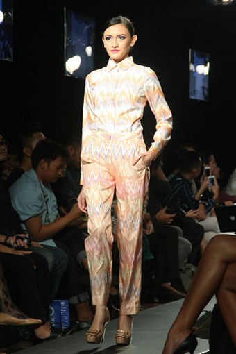 Jakarta, Indonesia - 25 Maret. IKAT Indonesia by Didiet Maulana. Plaza Indonesia Fashion Week SS 2013 at Plaza Indonesia. 25 Maret 2013. Thamrin. Jakarta. [Foto: Mohammad Abduh/Wolipop]