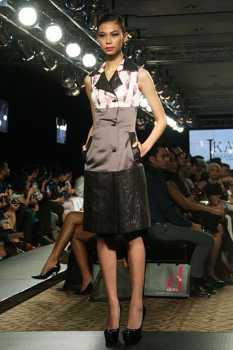 Jakarta, Indonesia - 25 Maret. IKAT Indonesia by Didiet Maulana. Plaza Indonesia Fashion Week SS 2013 at Plaza Indonesia. 25 Maret 2013. Thamrin. Jakarta. [Foto: Mohammad Abduh/Wolipop]