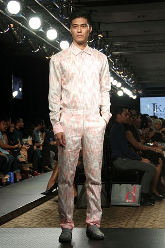 Jakarta, Indonesia - 25 Maret. IKAT Indonesia by Didiet Maulana. Plaza Indonesia Fashion Week SS 2013 at Plaza Indonesia. 25 Maret 2013. Thamrin. Jakarta. [Foto: Mohammad Abduh/Wolipop]