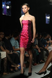 Jakarta, Indonesia - 25 Maret. IKAT Indonesia by Didiet Maulana. Plaza Indonesia Fashion Week SS 2013 at Plaza Indonesia. 25 Maret 2013. Thamrin. Jakarta. [Foto: Mohammad Abduh/Wolipop]