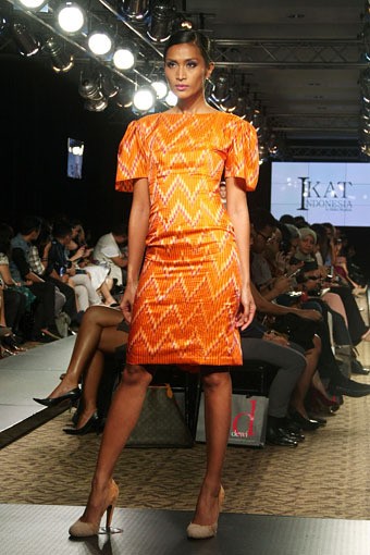 Jakarta, Indonesia - 25 Maret. IKAT Indonesia by Didiet Maulana. Plaza Indonesia Fashion Week SS 2013 at Plaza Indonesia. 25 Maret 2013. Thamrin. Jakarta. [Foto: Mohammad Abduh/Wolipop]