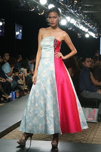 Jakarta, Indonesia - 25 Maret. IKAT Indonesia by Didiet Maulana. Plaza Indonesia Fashion Week SS 2013 at Plaza Indonesia. 25 Maret 2013. Thamrin. Jakarta. [Foto: Mohammad Abduh/Wolipop]