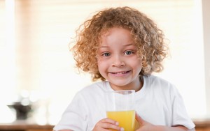 Terbukti 1 dari 3 Anak di Amerika Terlalu Banyak Minum Jus Kemasan
