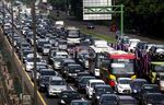 Tol Cikampek Macet Hingga 11 Km
