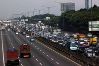 Situasi berbeda terjadi pada arah sebaliknya yang ramai lancar.