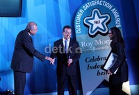 Garuda Indonesia menerima penghargaan Customer Satisfaction Awards Roy Morgan Research, sebagai Domestic Airlineof The Year Indonesia.