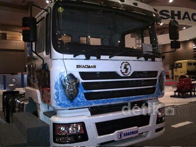 Truk Lukis Hasil Karya Pelukis Cilik