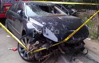 Mobil yang bagian depannya ringsek itu teronggok di tempat penyimpanan barang bukti Polres Jaksel yang ada di Jagakarsa.