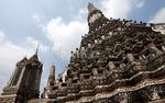 Wat Arun, Si Megah di Tepi Sungai Chao Phraya