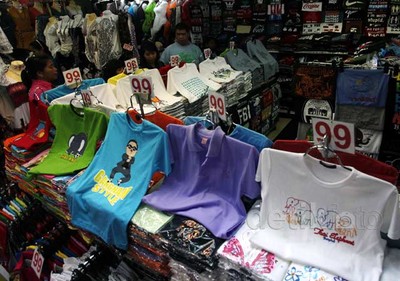 Asyiknya Berbelanja di MBK Center Bangkok