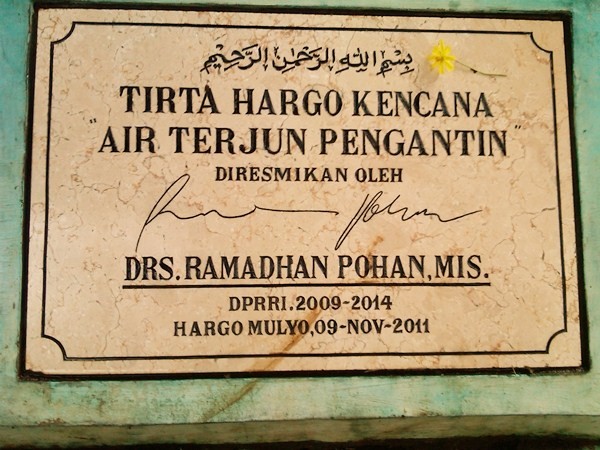 Kata Siapa Air Terjun Pengantin Mengerikan