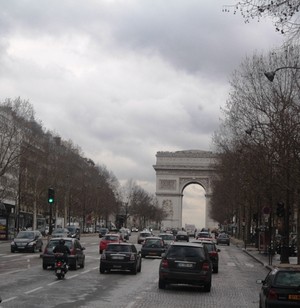 Begini Cara Hemat Keliling Paris Tanpa Takut Nyasar