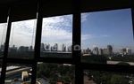 Kompleks GBK Jadi Hutan Beton