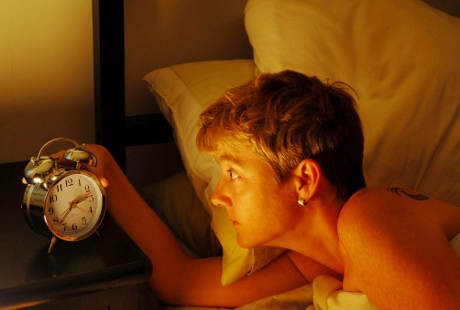 Daftar Kegiatan Terlarang Saat Diserang Insomnia