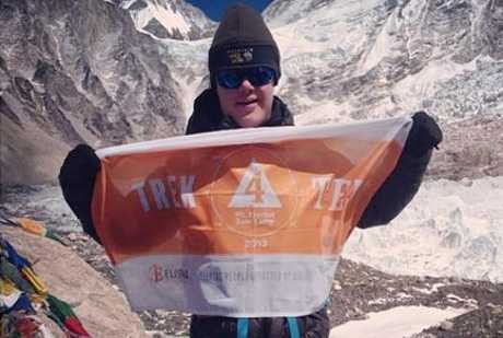 Hebat! Remaja dengan Down Syndrome Berhasil Mendaki Mount Everest