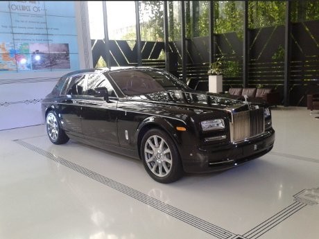 Rolls-Royce: Orang Kaya Indonesia Tidak Mau Mobil Mewah yang Sama