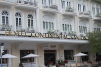 Pelataran Hotel Continental Saigon. Budaya kafe dari Perancis pun merambah ke Kota Ho Chi Minh (Asti/detikTravel)