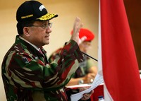 Ketua DPD Irman Gusman berceramah di depan ratusan prajurit Kopasus di Cijantung, Jaktim. (dok. DPD RI).