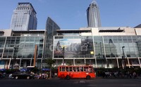 Dengan tranportasi inilah sebagian masyarakat Bangkok beraktivitas.