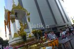 Meski Sibuk Warga Bangkok Taat Beribadah