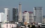 Langit Bangkok Dipenuhi Gedung Tinggi
