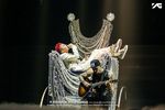 Gaya Swag G-Dragon di Konser Solo Perdananya
