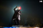Gaya Swag G-Dragon di Konser Solo Perdananya